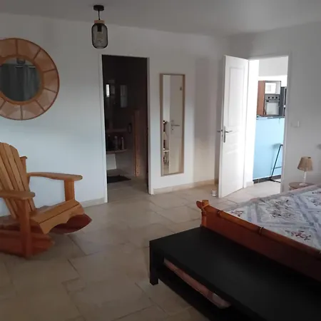La A Pied Apartment *